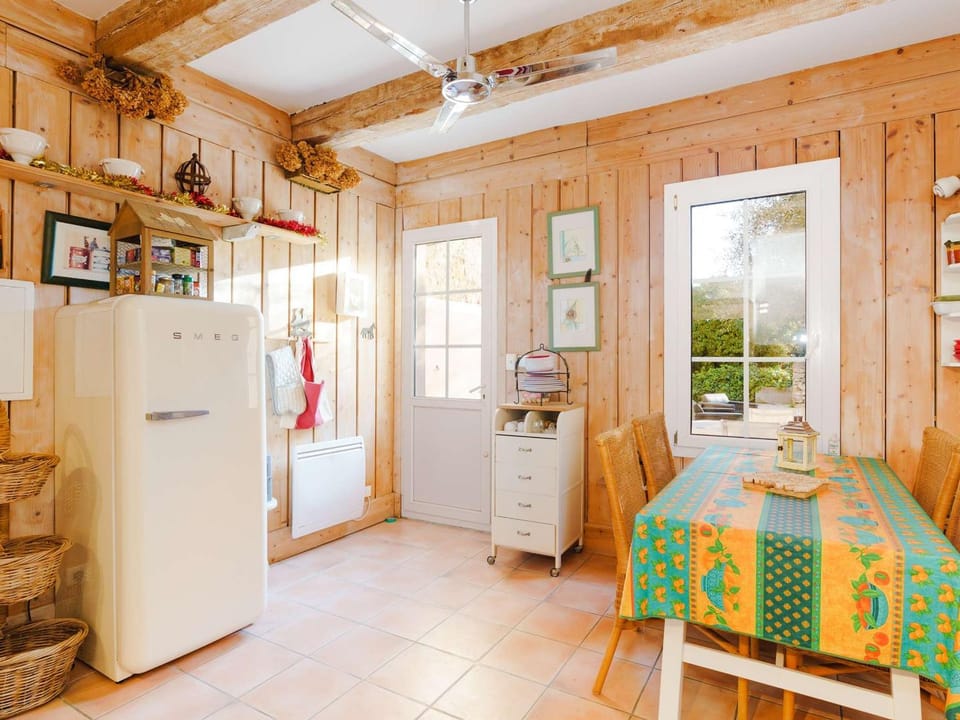 Maisonnette de charme au cœur d'un domaine viticole, près de la plage - Narbonne-Plage - FR-1-409-178 Villa in Gruissan