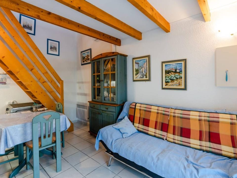 Pavillon T2 Mezzanine climatisé, piscine, Wifi, proche lagune et plage, parking, non-fumeur - FR-1-409-237 Villa in Gruissan