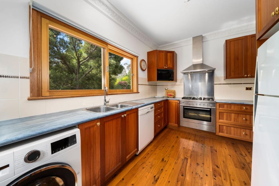 Banksia Tops House in Blue Mountains