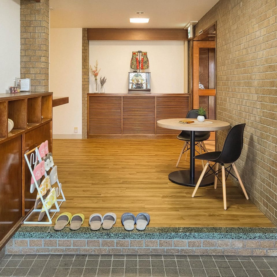 Yufuin Monday 湯布院マンデー Hotel in Japan