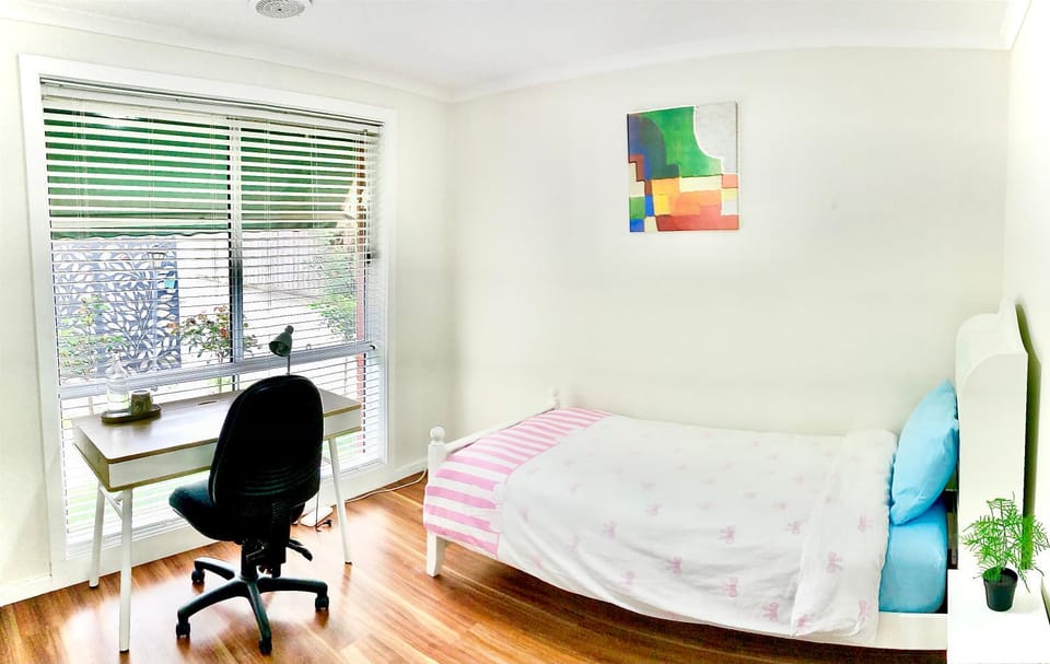 PRIVATE ROOM 1 and PRIVATE ROOM 3 beside Monash University in Clayton Bed and Breakfast in City of Monash