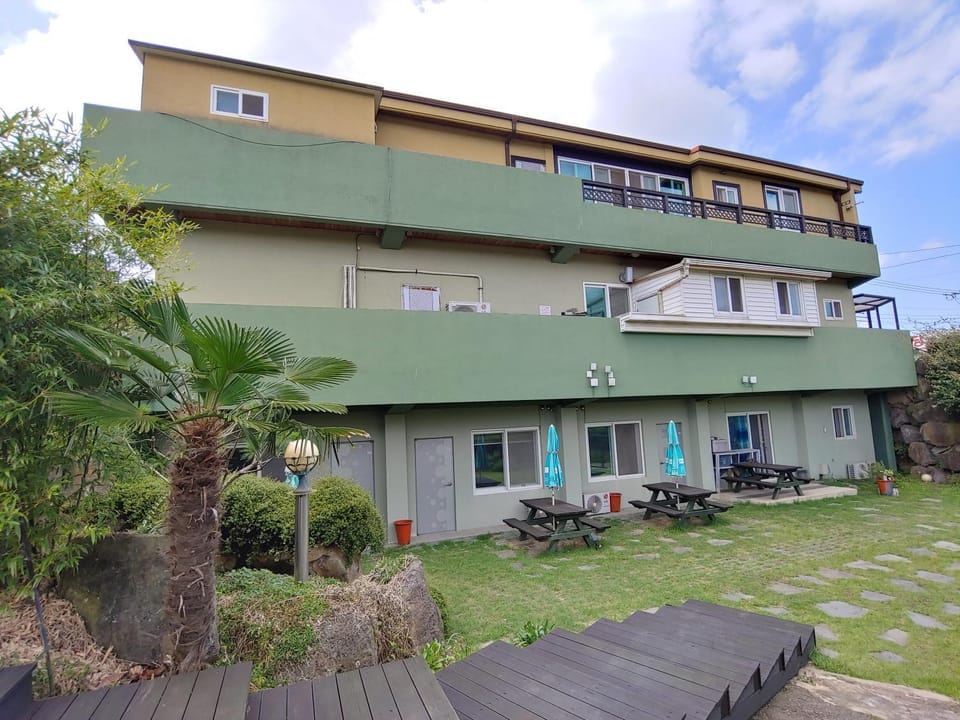 Jeju Oreum Pension Country House in South Korea