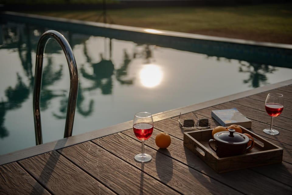 Food and drinks, Pool view, Swimming pool