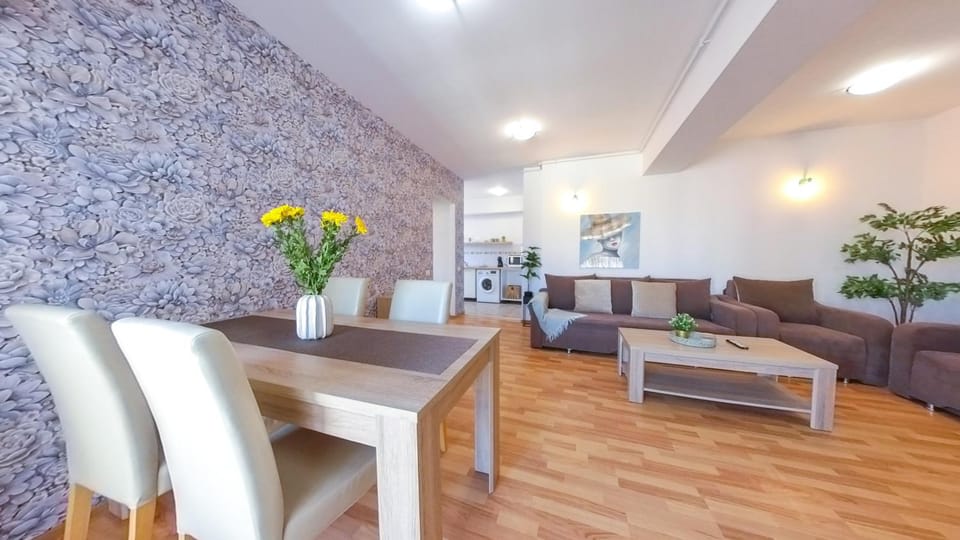 Living room, Seating area, Dining area