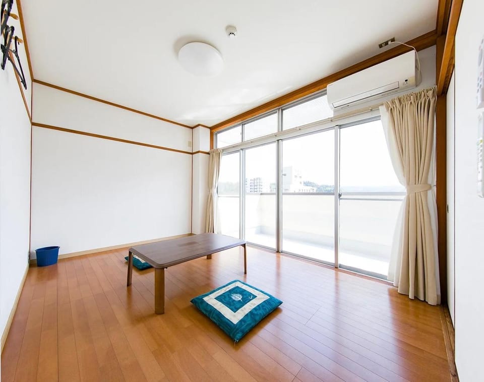 ゲストハウスシティ Bed and Breakfast in Japan