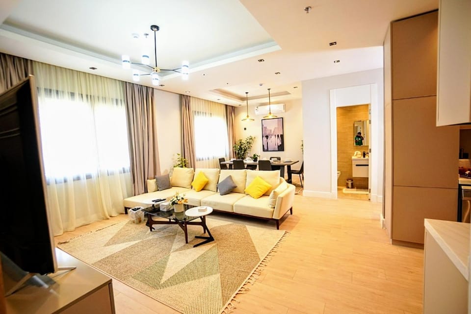 Living room, Dining area