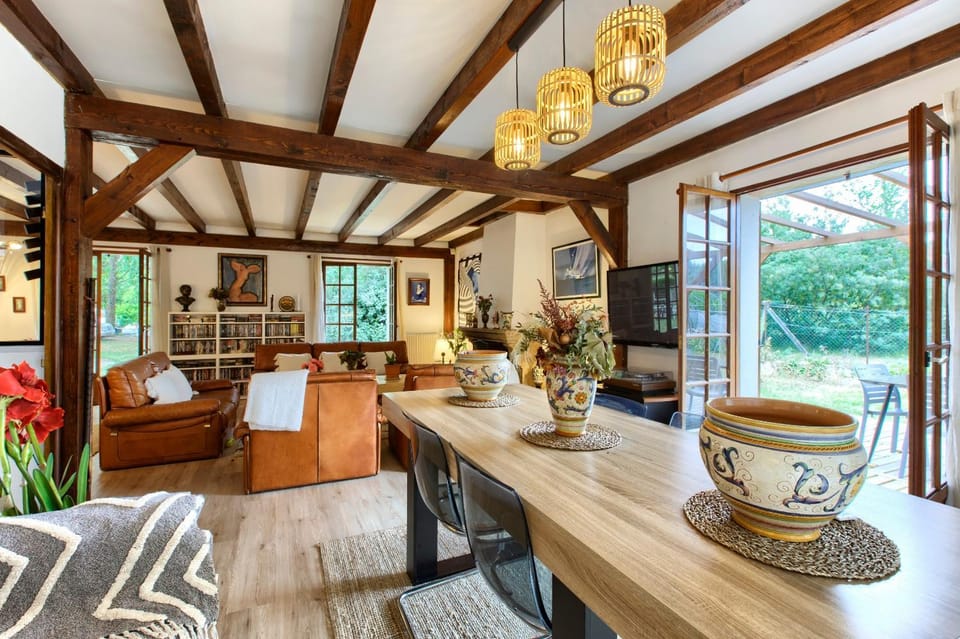 Property building, Living room