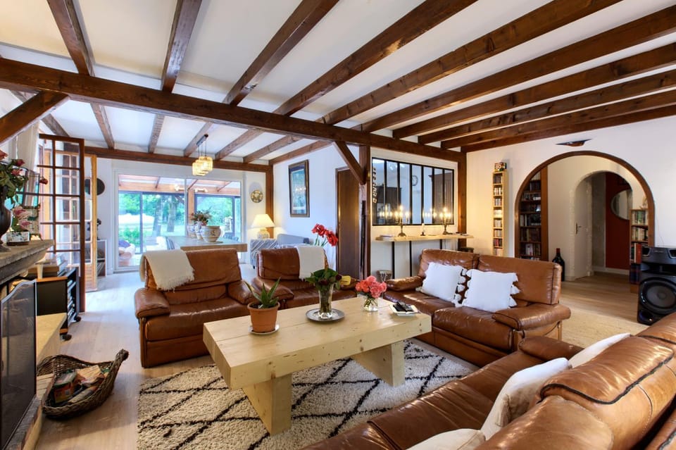 Property building, Living room