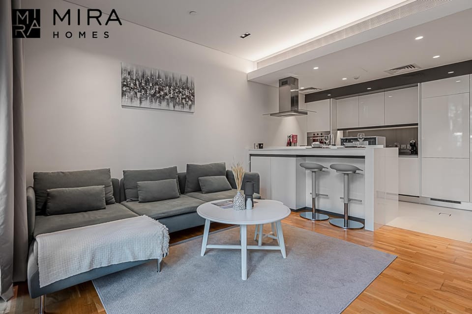 Kitchen or kitchenette, Seating area, Dining area, minibar