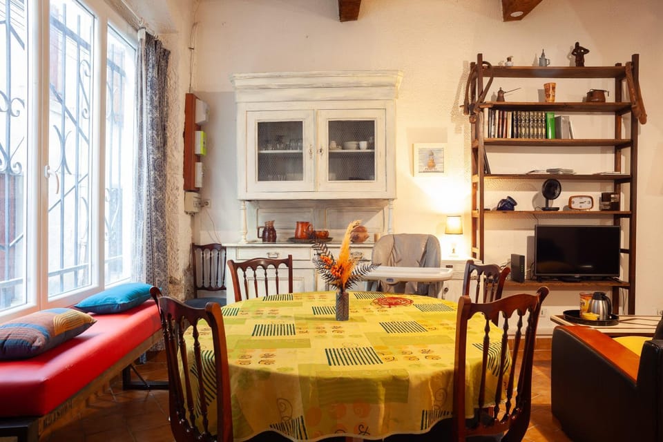 Property building, Living room