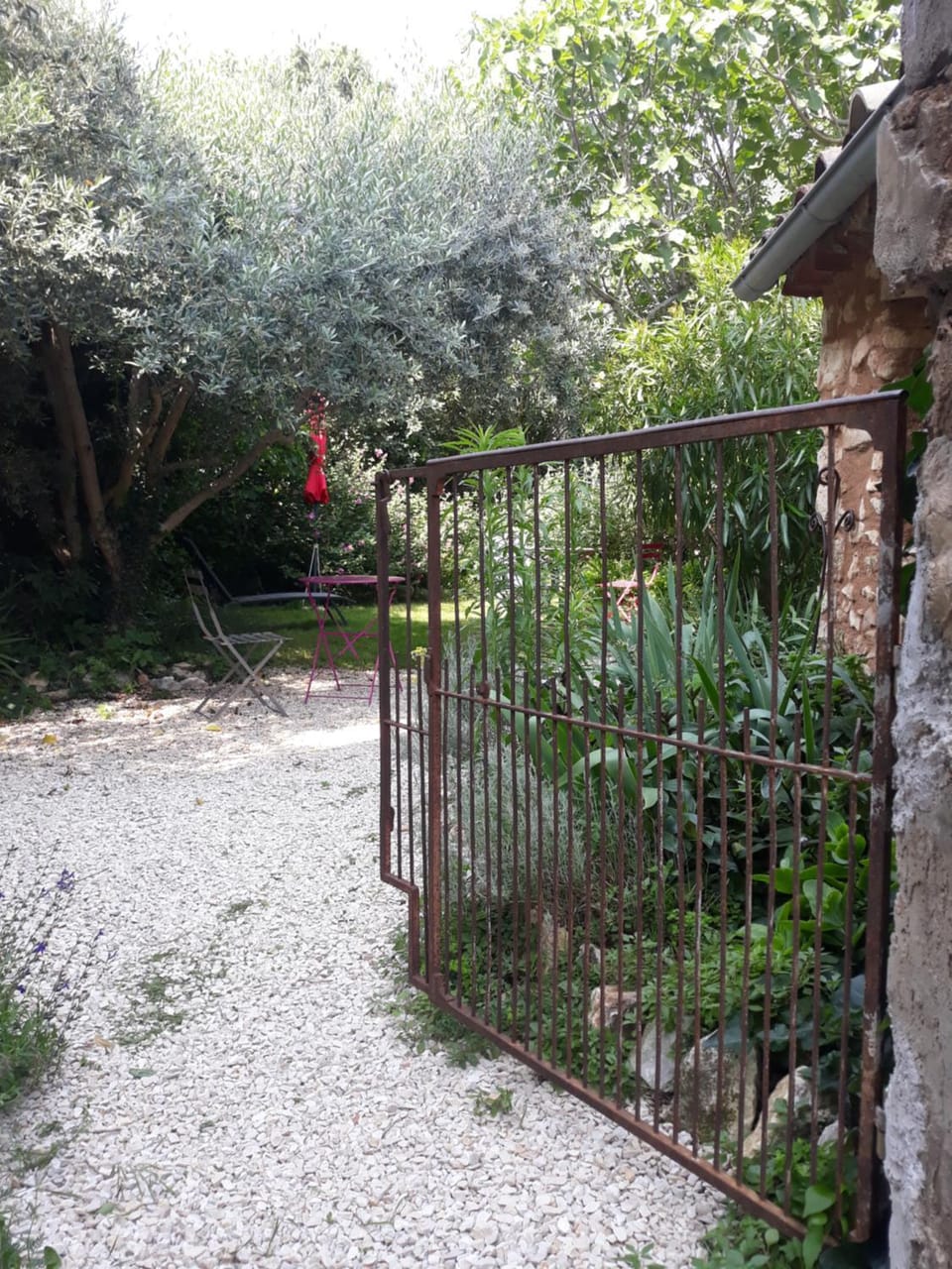 La maison du jardin House in Provence-Alpes-Côte d'Azur