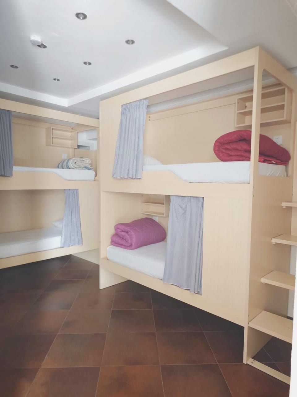 Bedroom, bunk bed