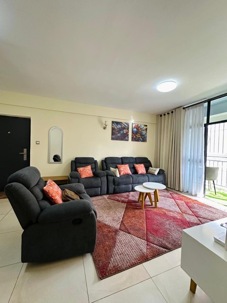 Living room, Seating area