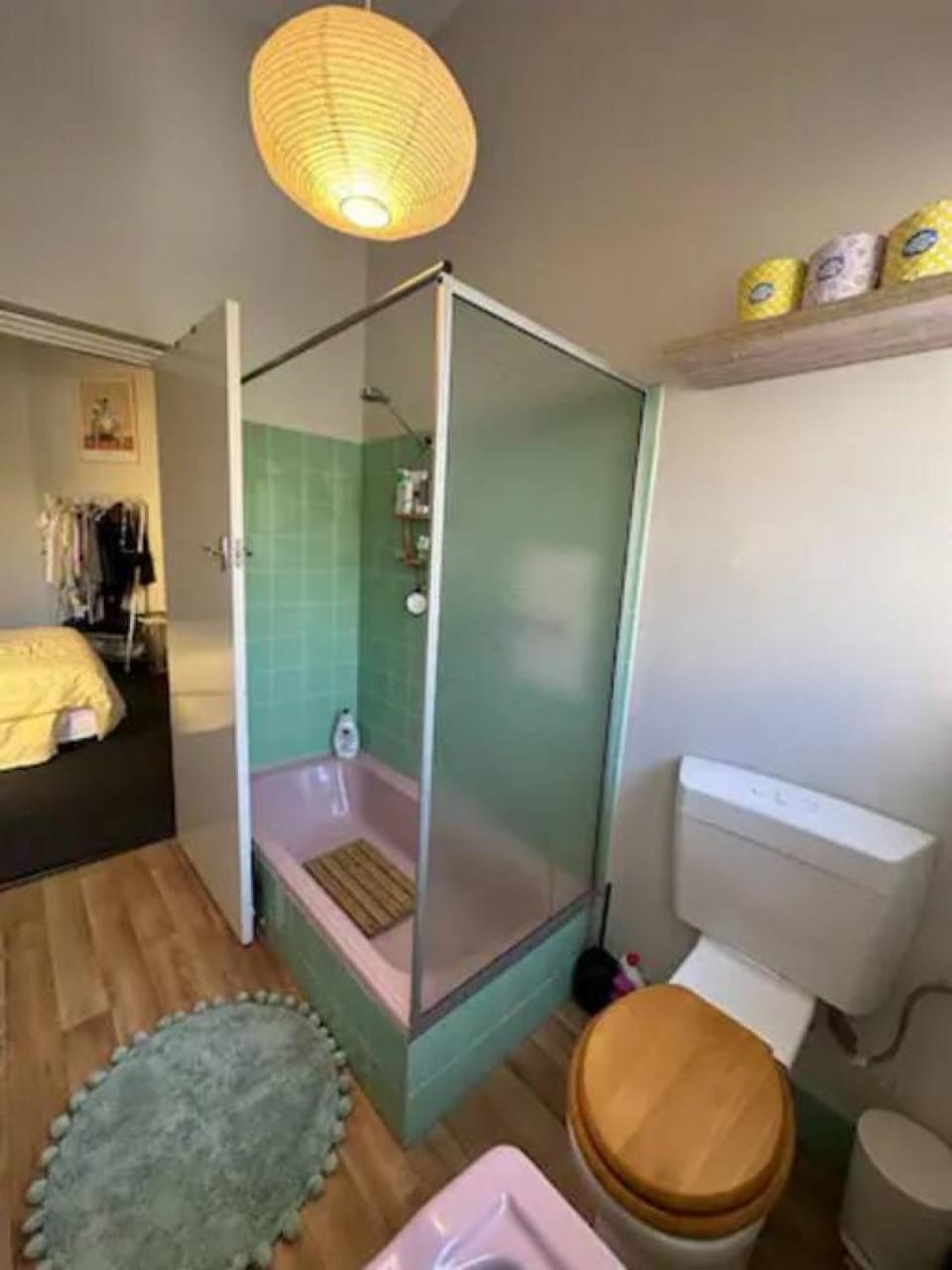Shower, Toilet, Bathroom
