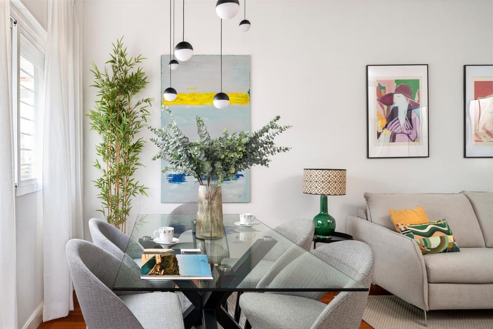 Living room, Seating area, Dining area