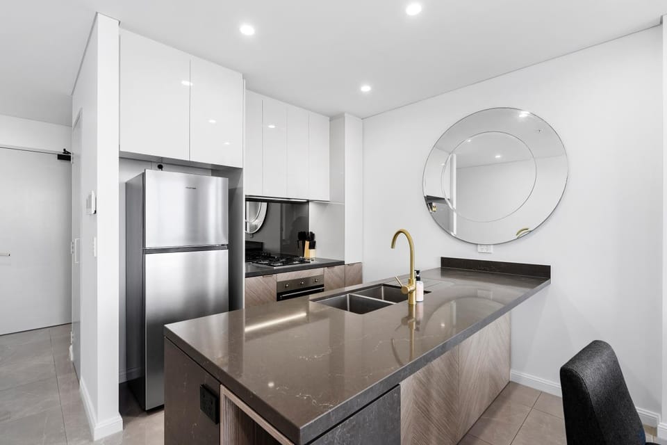 Gorgeous Oceanview 2B2B beachfront apartment in Surfers Apartment in Surfers Paradise
