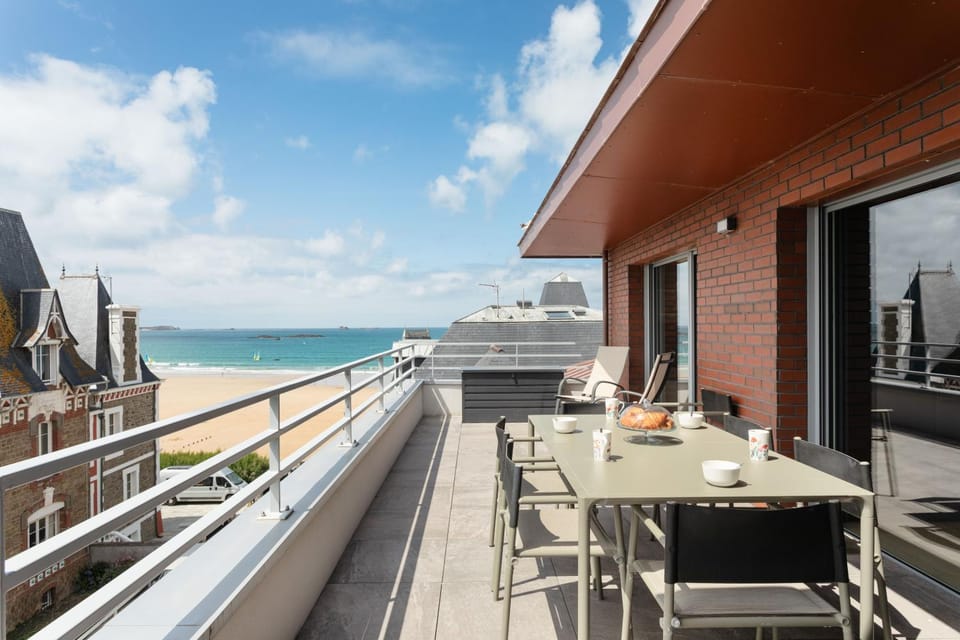Patio, Sea view