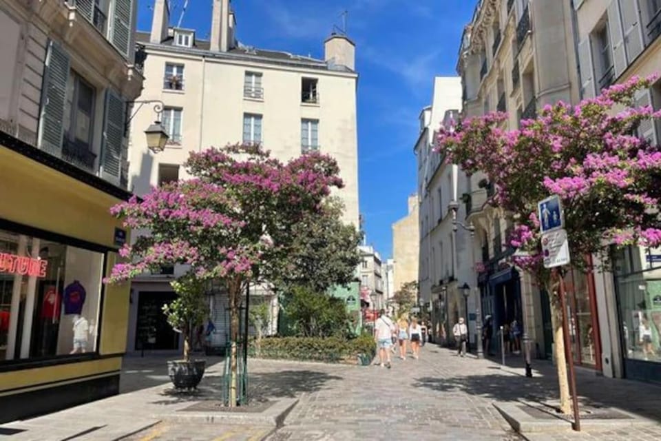 Spring, Day, Neighbourhood, City view, Street view, Location