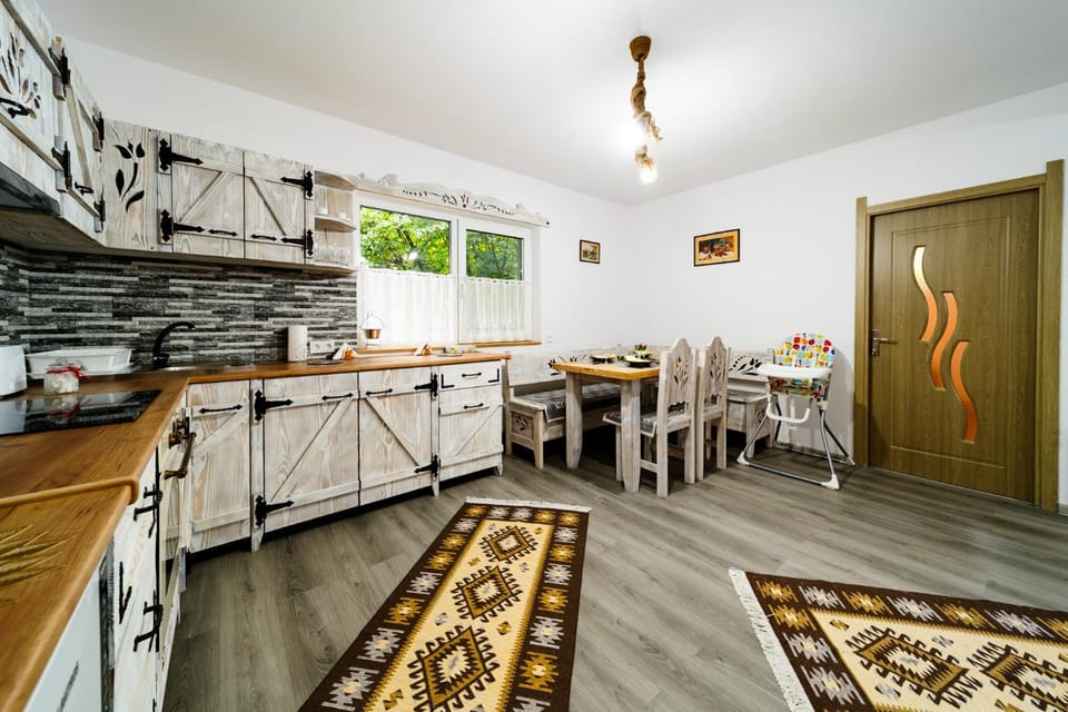 Kata Kulcsosház Apartment in Romania