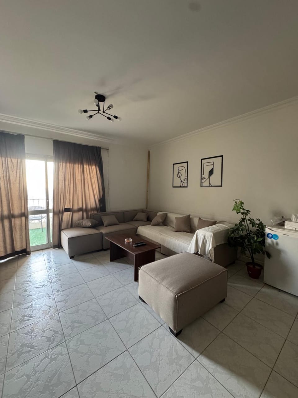 Living room, Seating area