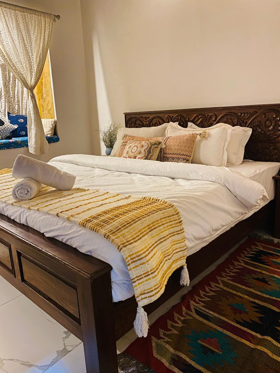 Bed, Photo of the whole room