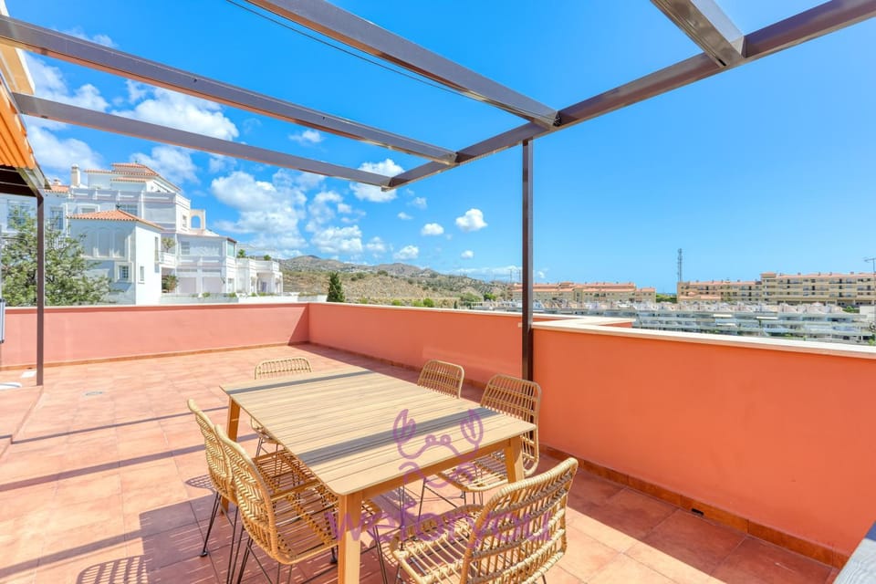 Day, View (from property/room), Balcony/Terrace, City view