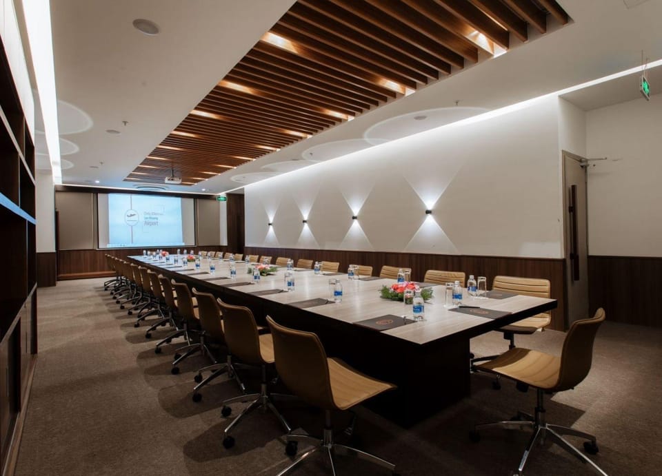 Meeting/conference room
