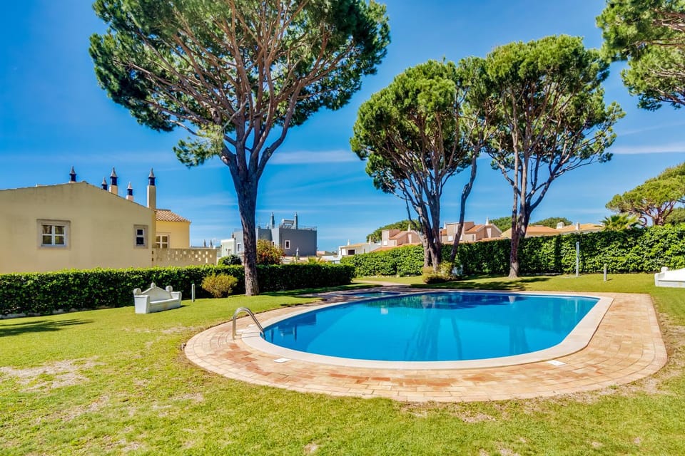 Villa Oliveiras de Vilamoura by The Portuguese Butler Villa in Quarteira