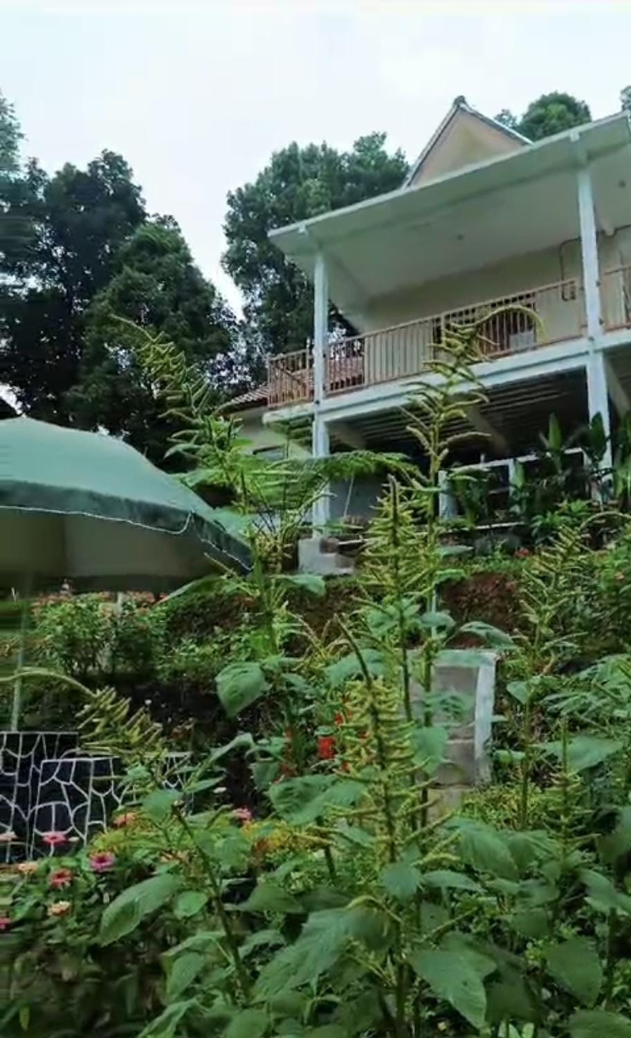 Villa Bumisoka House in West Java