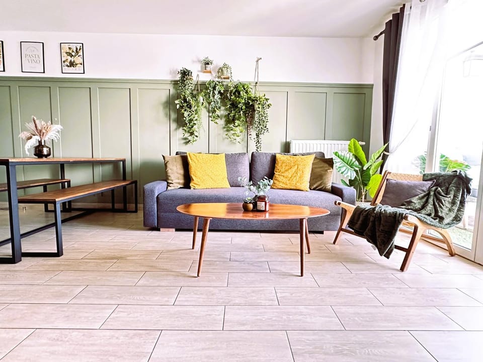 Communal lounge/ TV room, Living room, Decorative detail