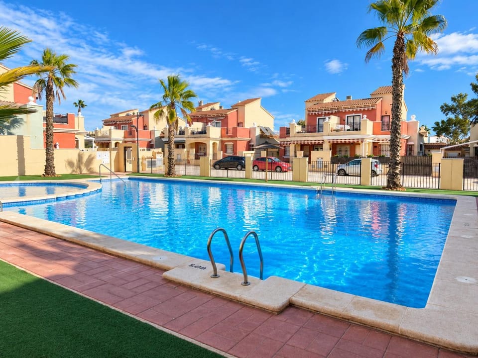 Summer, Swimming pool