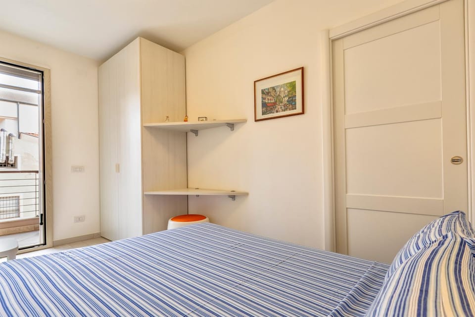 Property building, Living room, Bedroom
