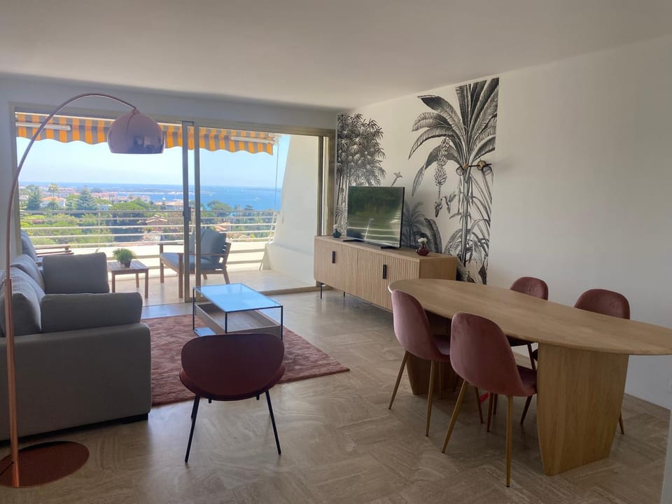 Seating area, Sea view