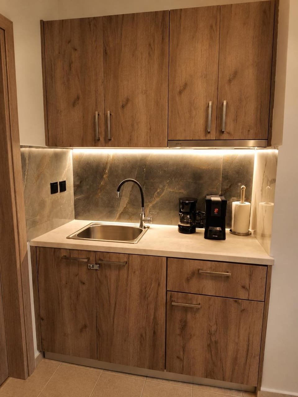 Coffee/tea facilities, Kitchen or kitchenette, minibar