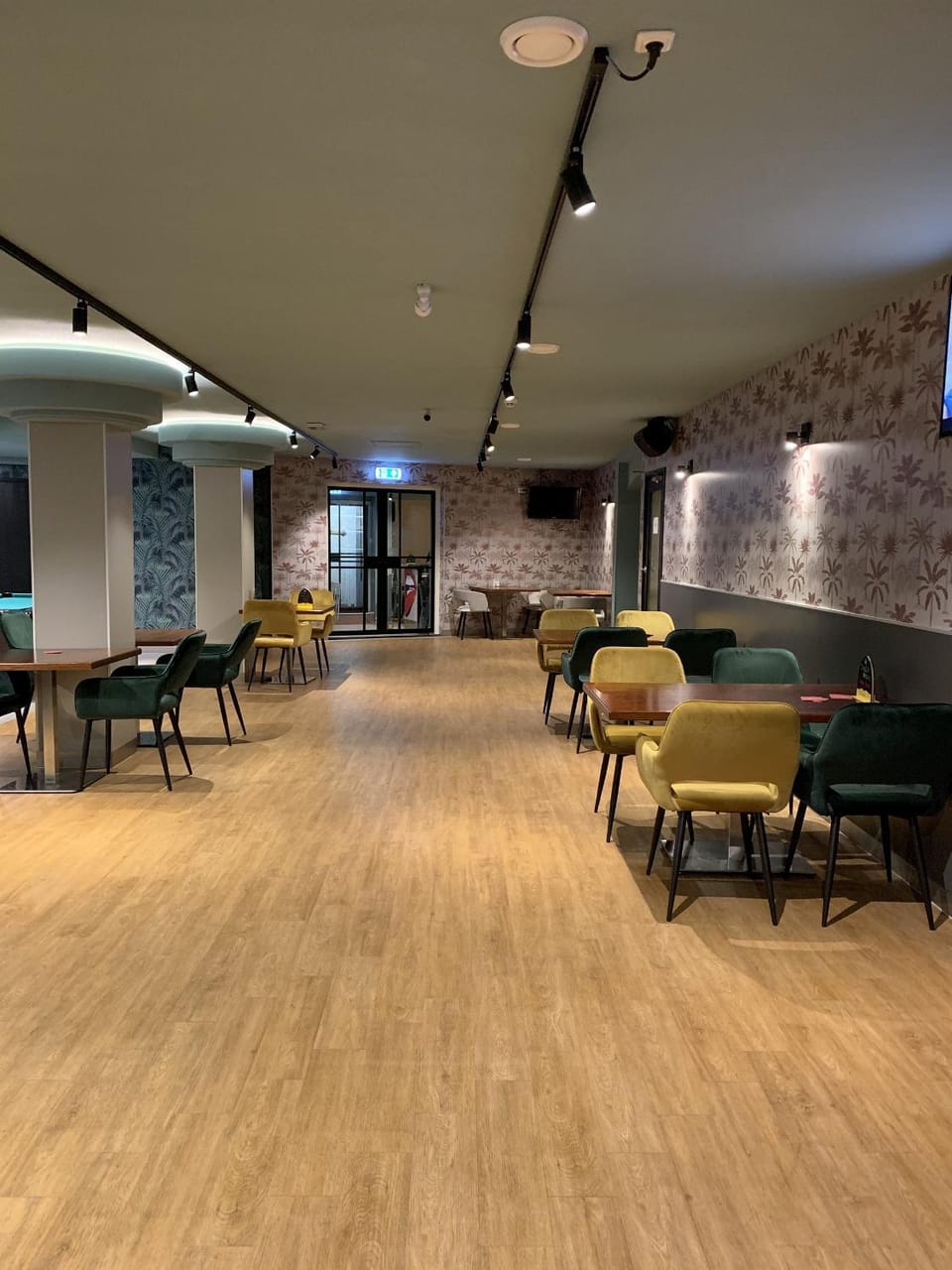 Lobby or reception, Seating area