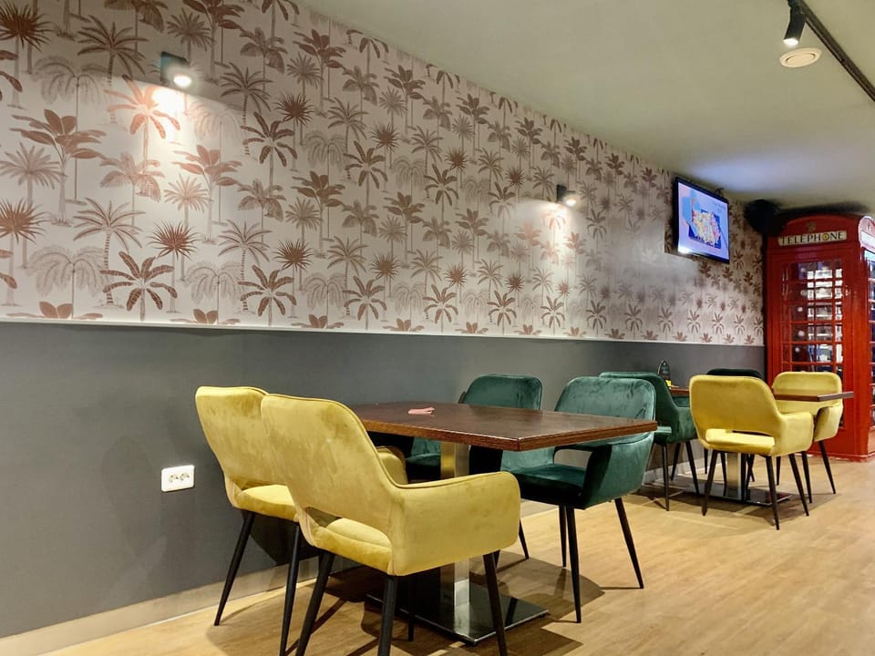 Seating area
