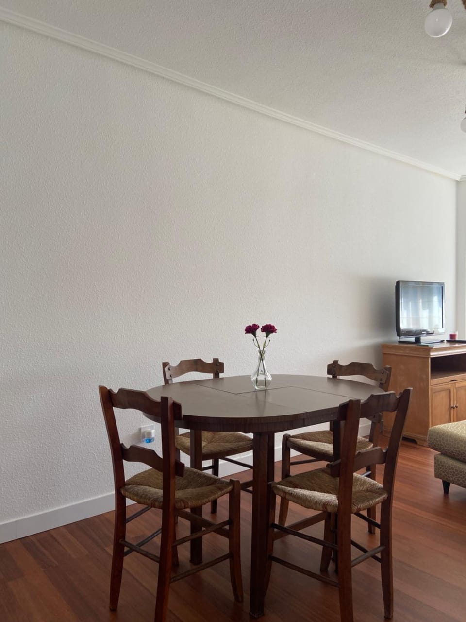 TV and multimedia, Dining area