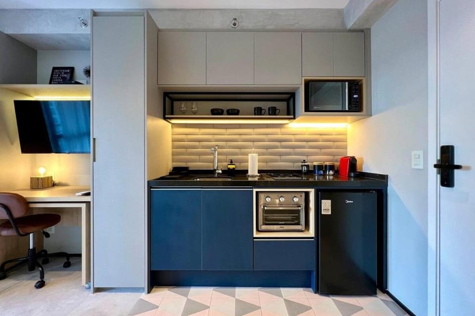 Kitchen or kitchenette, Communal kitchen