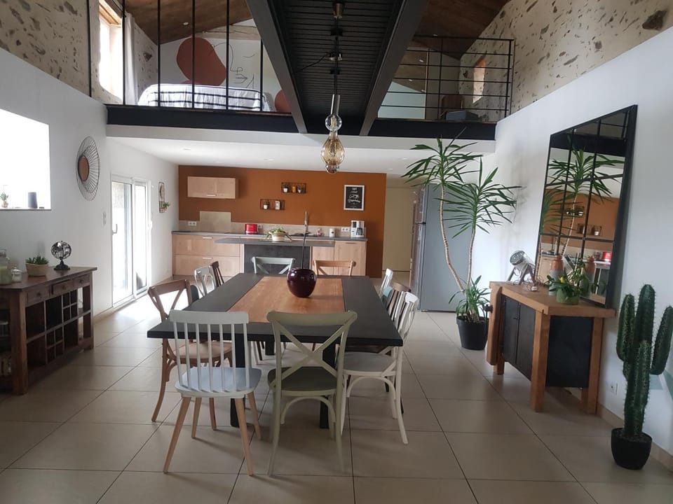 Gite la vie en couleur House in Nouvelle-Aquitaine