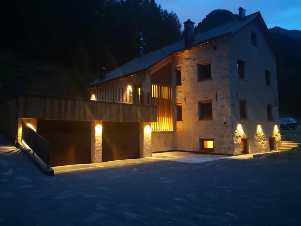 Property building, Night