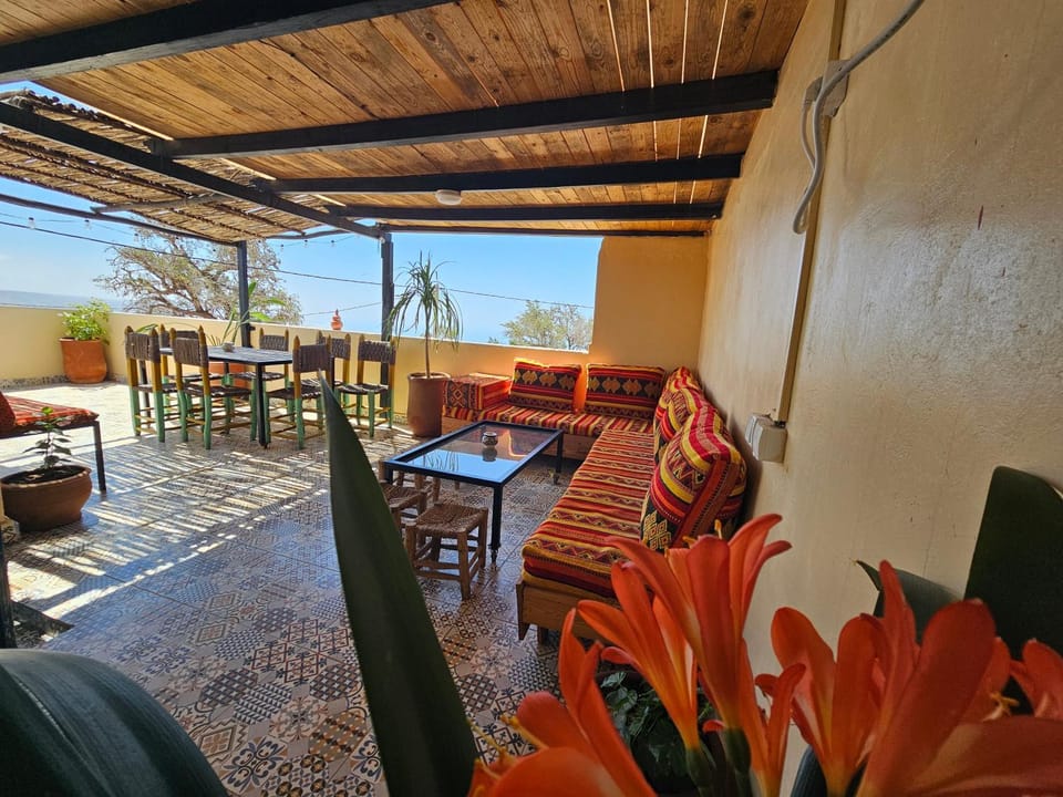 Balcony/Terrace, Dining area