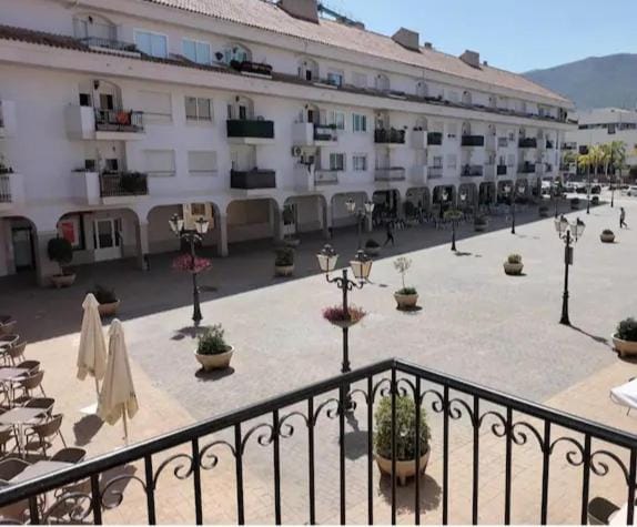 Balcony/Terrace, Street view, Location