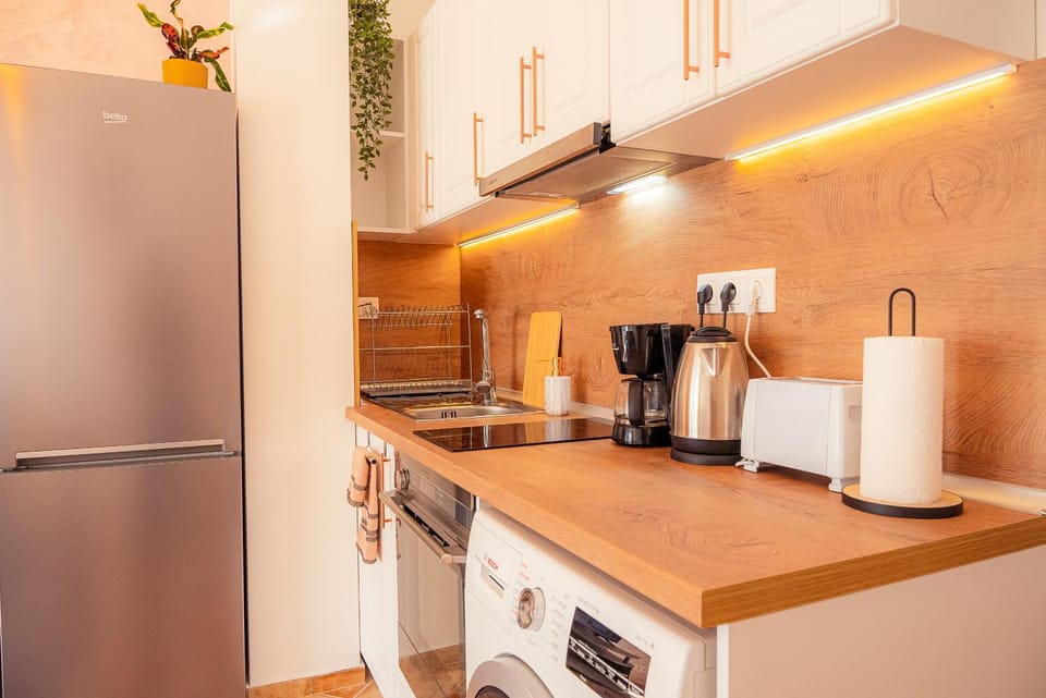 Coffee/tea facilities, Kitchen or kitchenette, pet friendly, stove, toaster