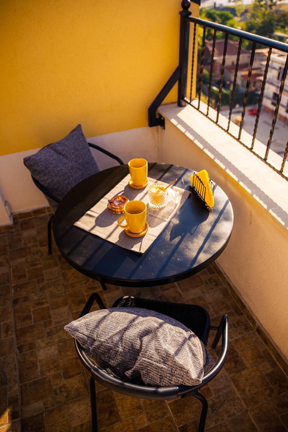 View (from property/room), Balcony/Terrace, Seating area