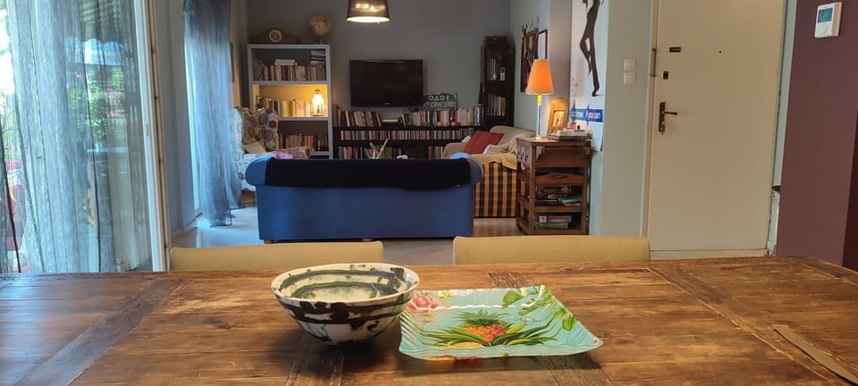 Seating area, Dining area