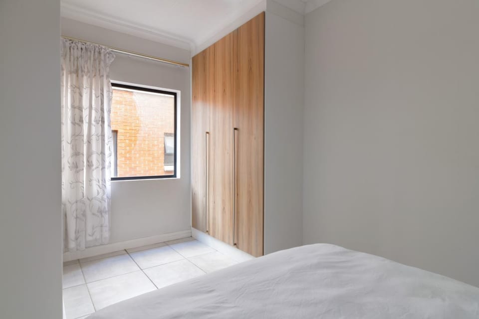 Lovely 2 bed @TheBlyde Apartment in Pretoria