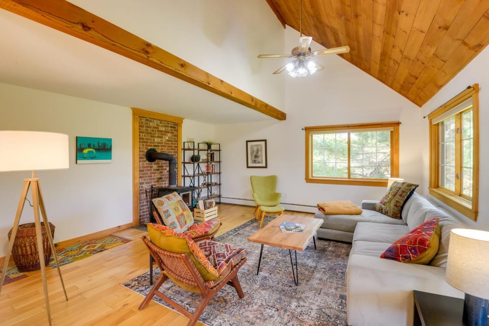 Charming Putney Home: Porch, Grill & Hiking Trails House in Vermont