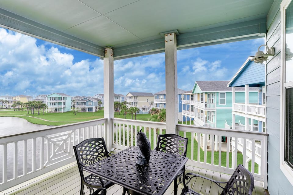 Patio, Natural landscape, View (from property/room), Balcony/Terrace