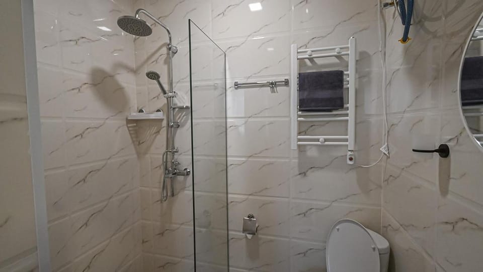 Shower, Toilet, Bathroom