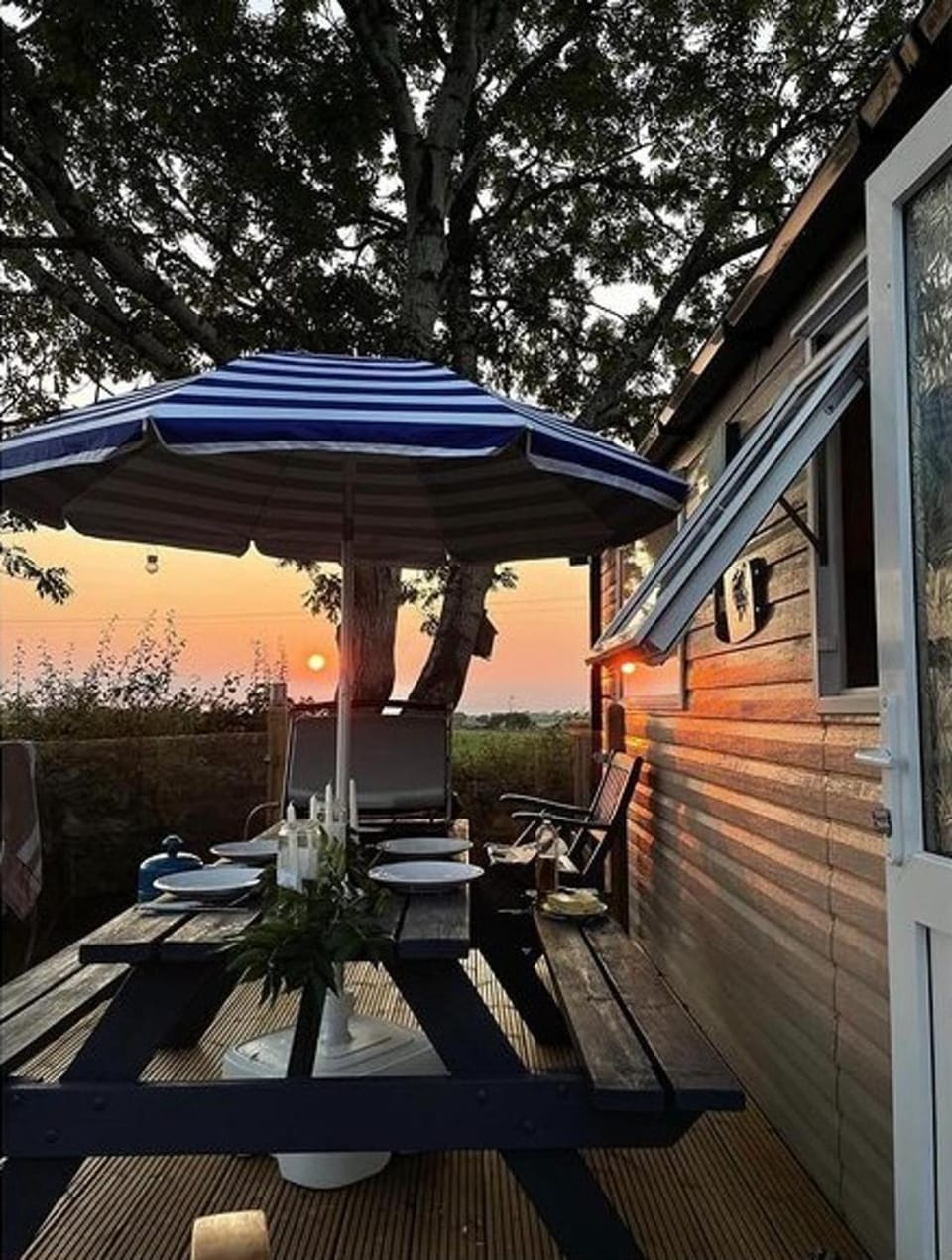 Balcony/Terrace, Seating area, Sunset